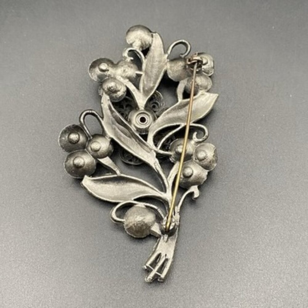 Vintage Purple Glass Rhinestone Floral Bouquet Brooch Filigree Silver Tone 3.25" - Picture 4 of 6